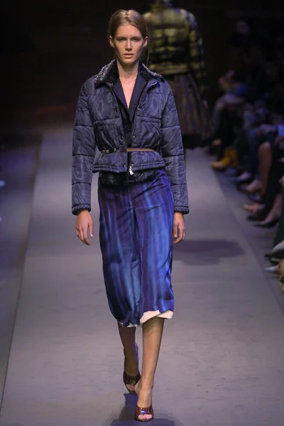 Look 4